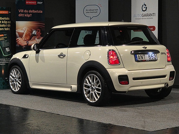 MINI Cooper 6 of 16