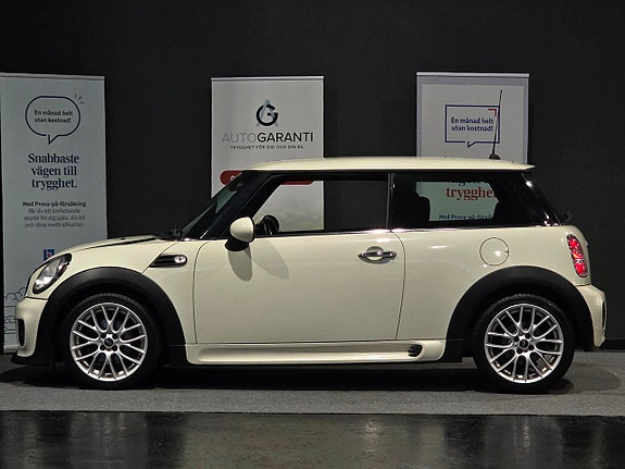 MINI Cooper 8 of 16
