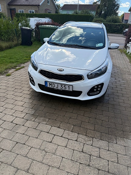Kia Ceed 4 of 7