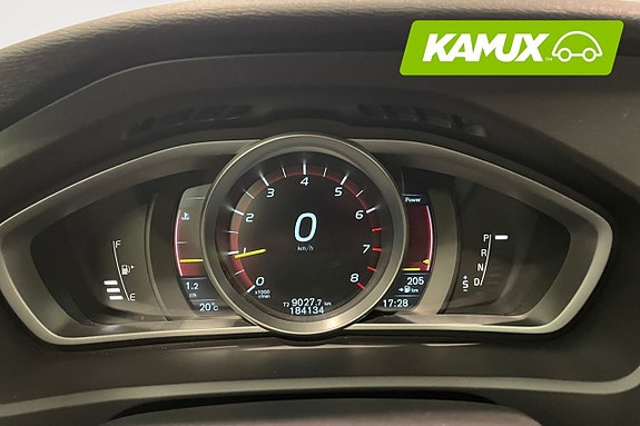 Volvo V40 9 of 17