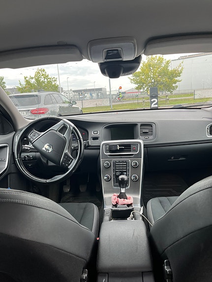 Volvo V60 7 of 9
