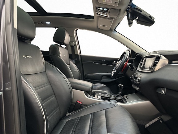 Kia Sorento 9 of 30