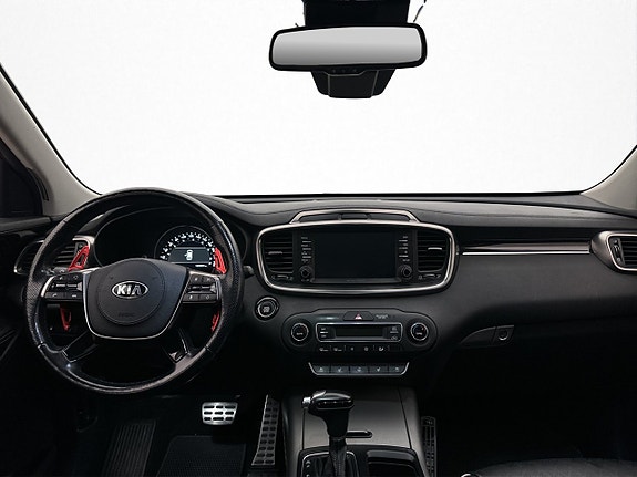 Kia Sorento 14 of 30