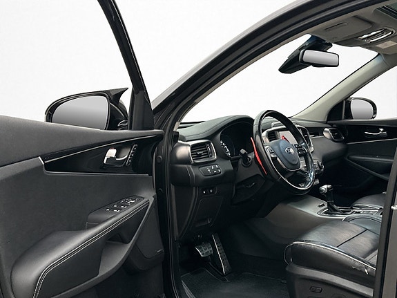 Kia Sorento 17 of 30