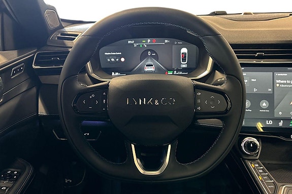 Lynk & Co 01 13 of 23