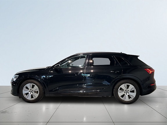 Audi Q8 e-tron 4 of 27