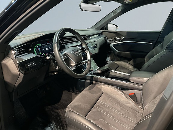 Audi Q8 e-tron 7 of 27