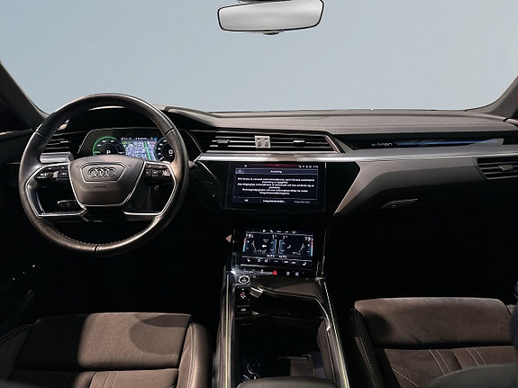 Audi Q8 e-tron 8 of 27