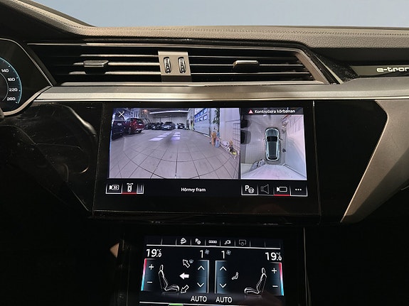 Audi Q8 e-tron 15 of 27