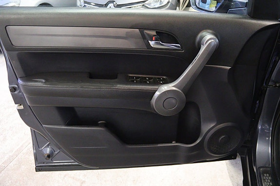 Honda CR-V 7 of 15