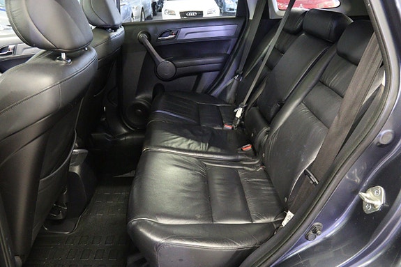 Honda CR-V 9 of 15