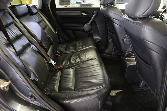 Honda CR-V 11 of 15