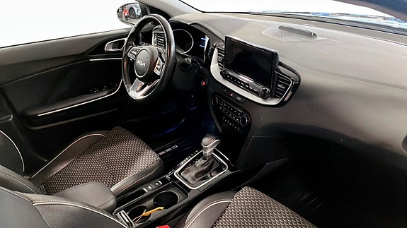 Kia Ceed 3 of 9