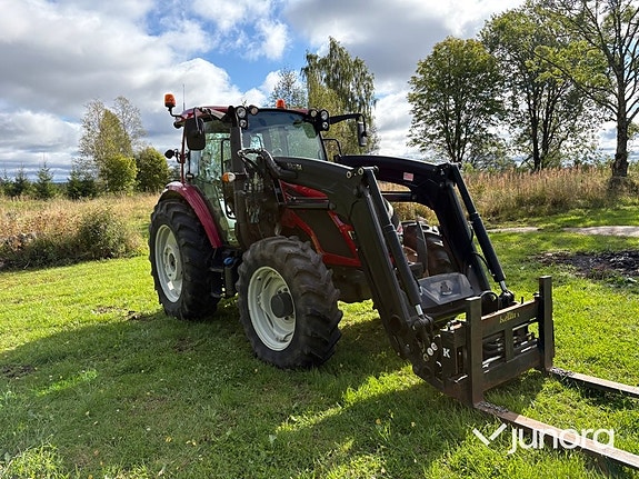 Traktor med lastare Valtra A134 8 of 30