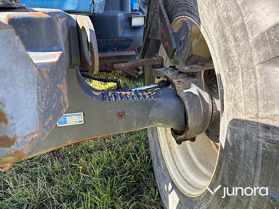 Traktor New Holland 8770 4WD 30 of 30