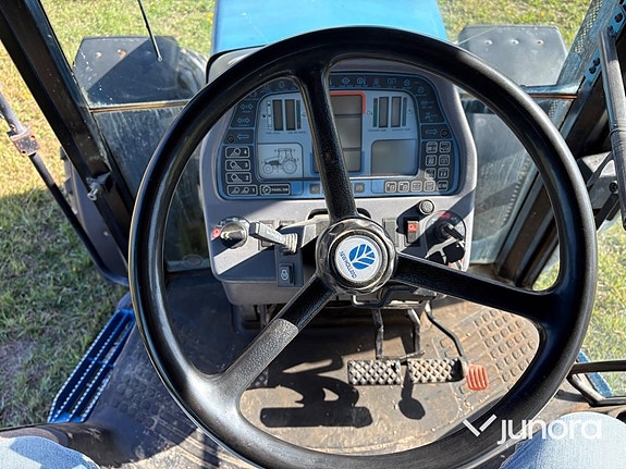 Traktor New Holland 8770 4WD 13 of 30