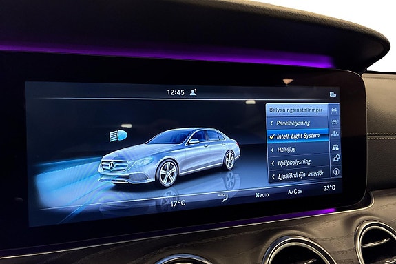Mercedes-Benz E220 22 of 29