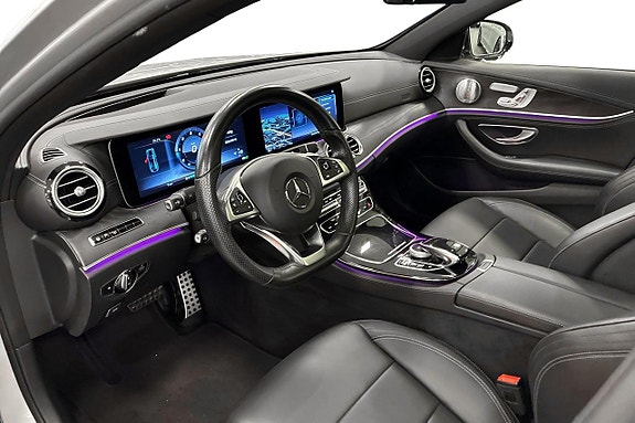 Mercedes-Benz E220 6 of 29