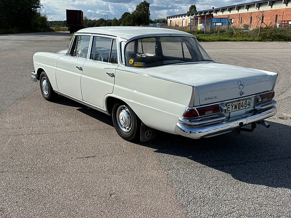 Mercedes-Benz 220 SB 5 of 12