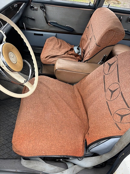 Mercedes-Benz 220 SB 9 of 12