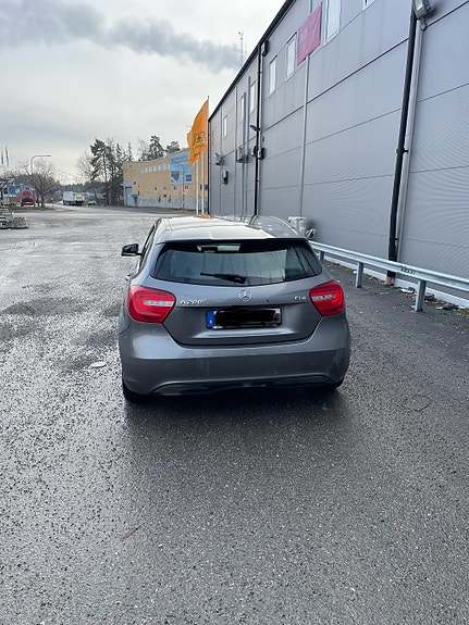 Mercedes-Benz A200 3 of 8