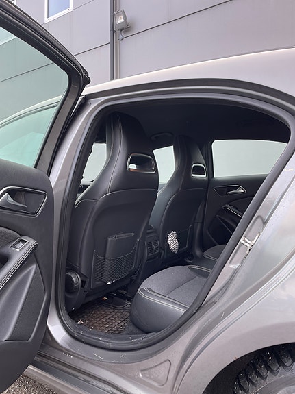 Mercedes-Benz A200 4 of 8