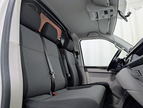 Volkswagen Transporter 8 of 10