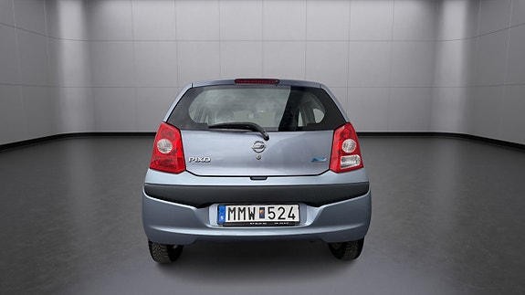 Nissan Pixo 12 of 14