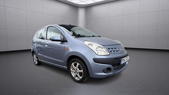 Nissan Pixo 3 of 14