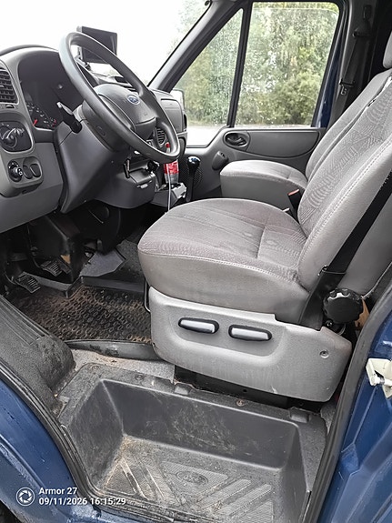 Ford Transit 12 of 13