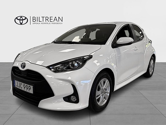 Toyota Yaris 3 of 13