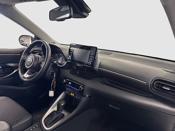 Toyota Yaris 10 of 13