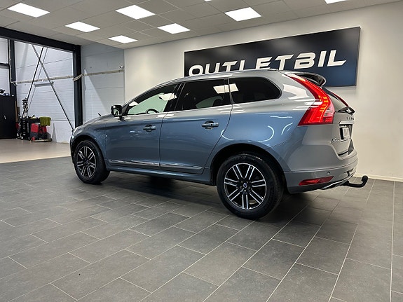 Volvo XC60 4 of 30