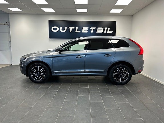 Volvo XC60 2 of 30