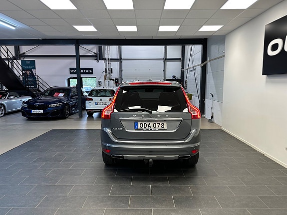 Volvo XC60 9 of 30
