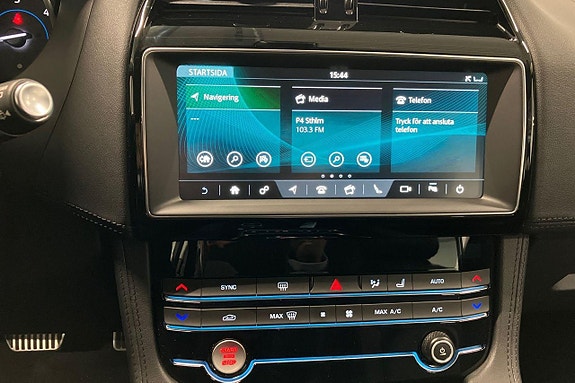 Jaguar F-PACE 16 of 29