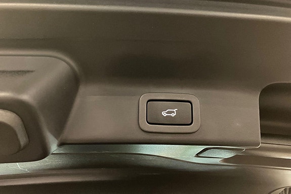 Jaguar F-PACE 22 of 29