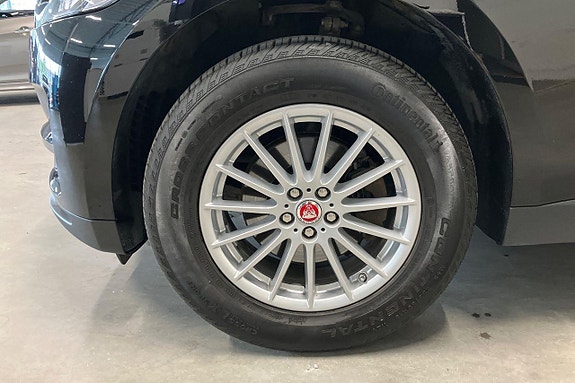 Jaguar F-PACE 23 of 29