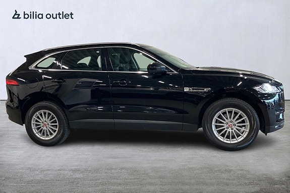 Jaguar F-PACE 5 of 29