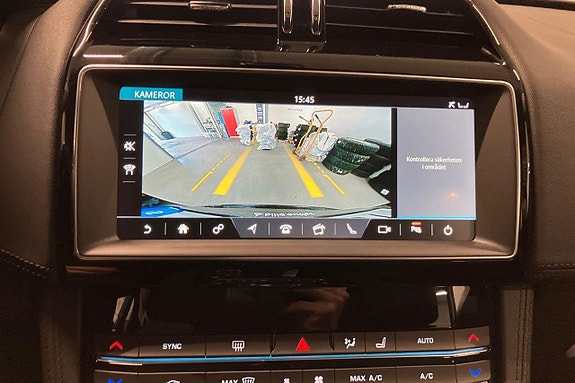 Jaguar F-PACE 18 of 29