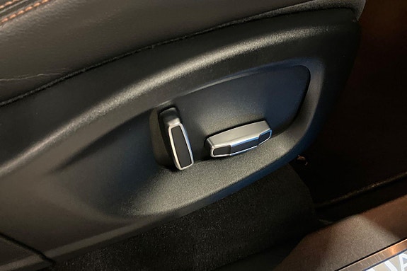 Jaguar F-PACE 19 of 29