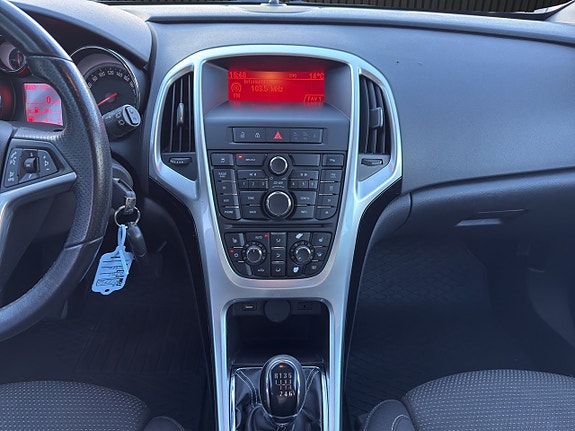 Opel Astra 17 of 20