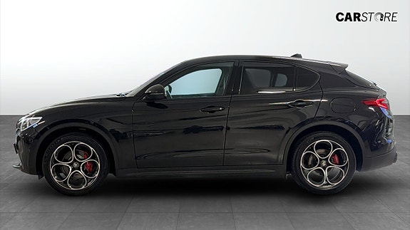Alfa Romeo Stelvio 6 of 24