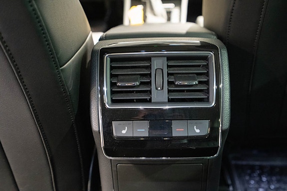 Skoda Superb 22 of 29