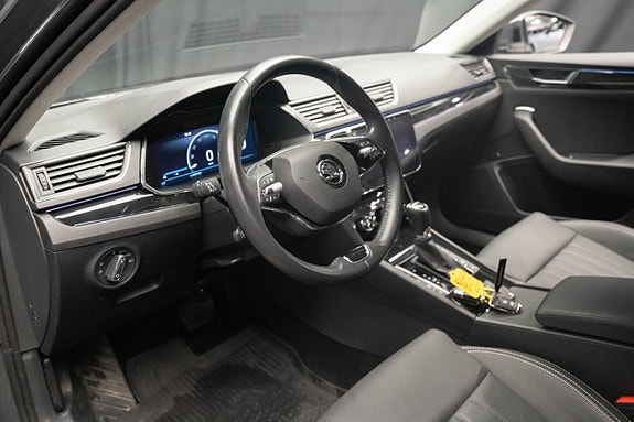 Skoda Superb 16 of 29