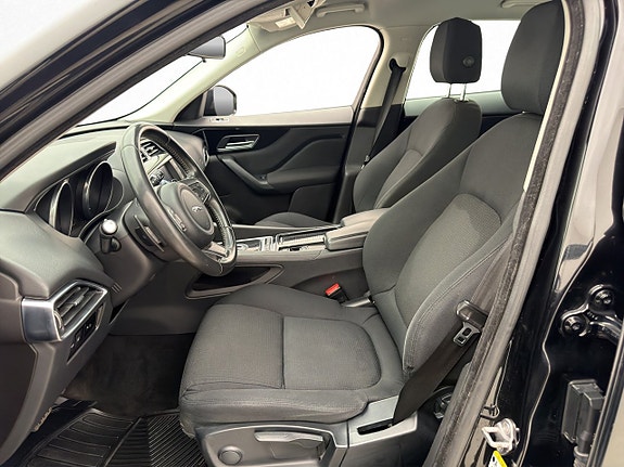 Jaguar F-PACE 8 of 21