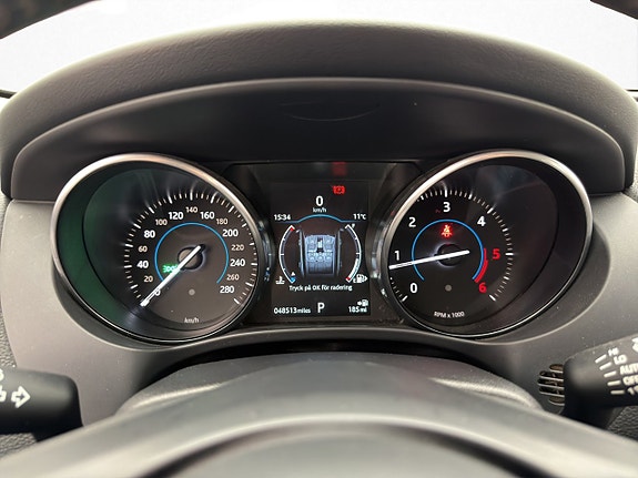 Jaguar F-PACE 10 of 21