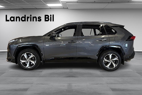 Toyota RAV4 4 of 22