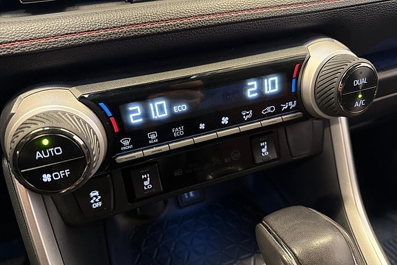 Toyota RAV4 13 of 22
