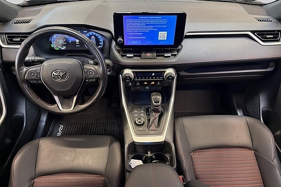 Toyota RAV4 7 of 22